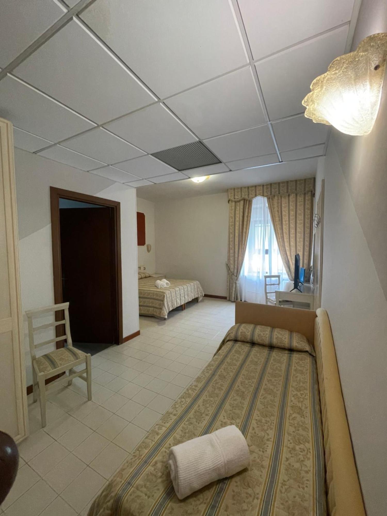 בולסנה Platani Hotel מראה חיצוני תמונה
